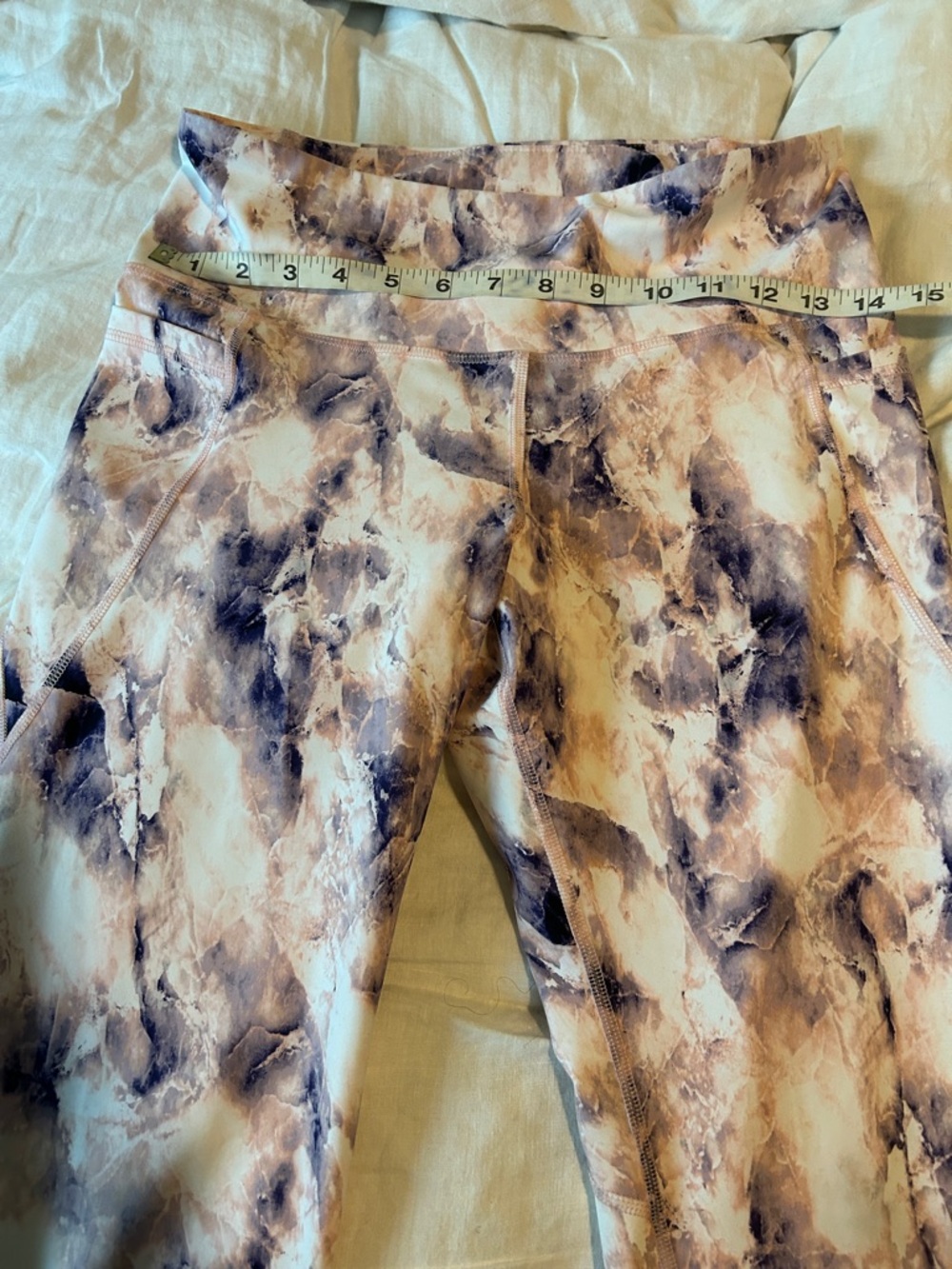 Old Navy Cropped Leggings size M/L
